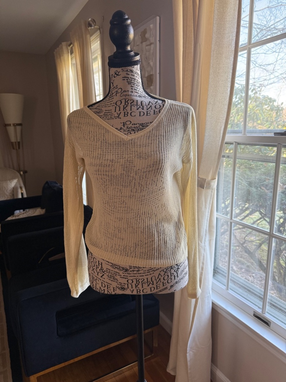 Club Monaco V-Neck Knit Sweater - Women